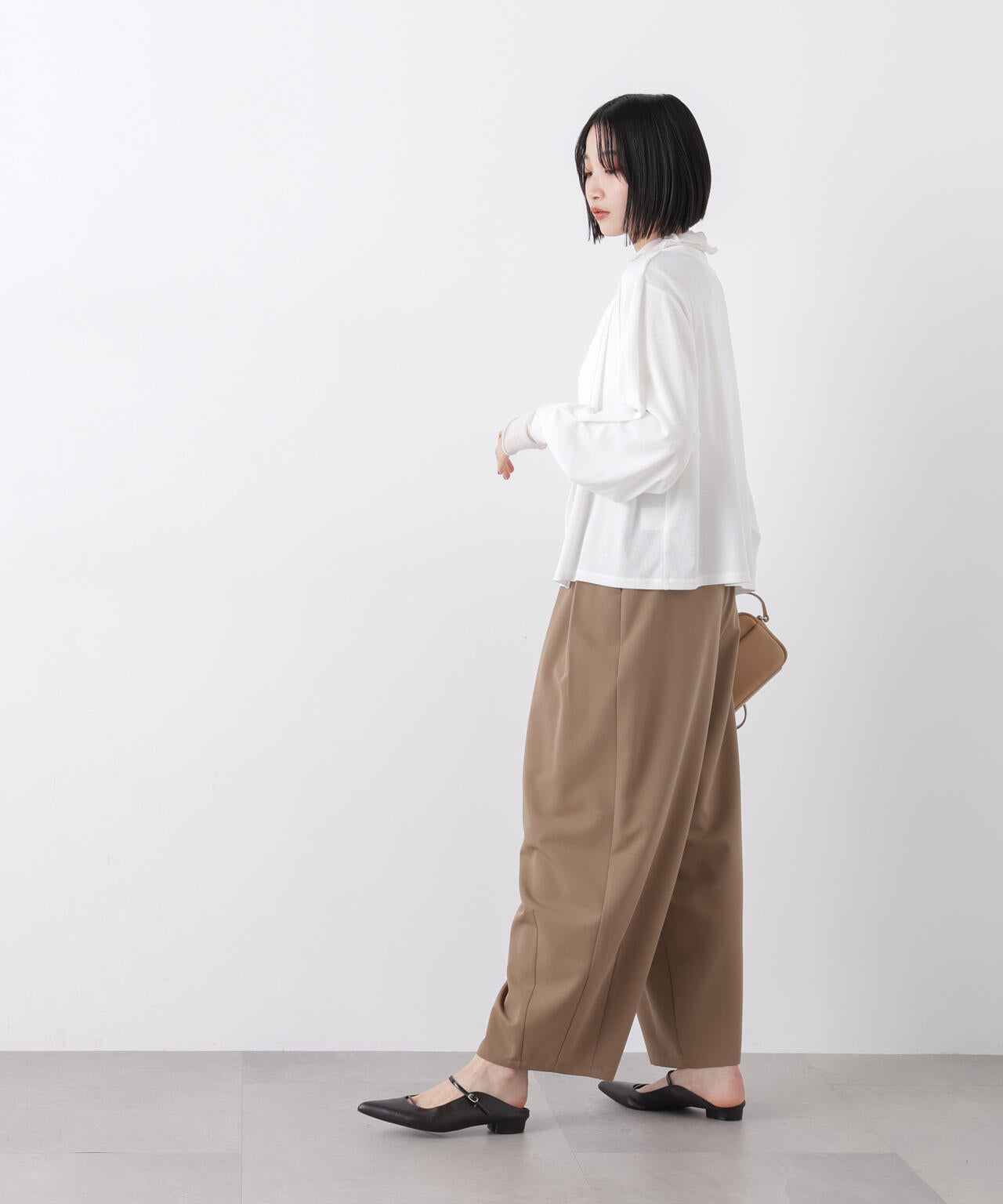 シアーカットVネックカーディガン