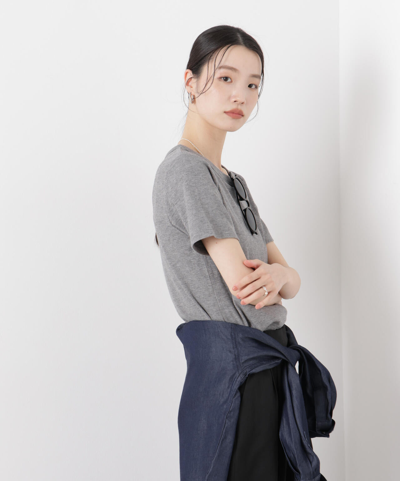 ラメリブカットクルーネックTシャツ