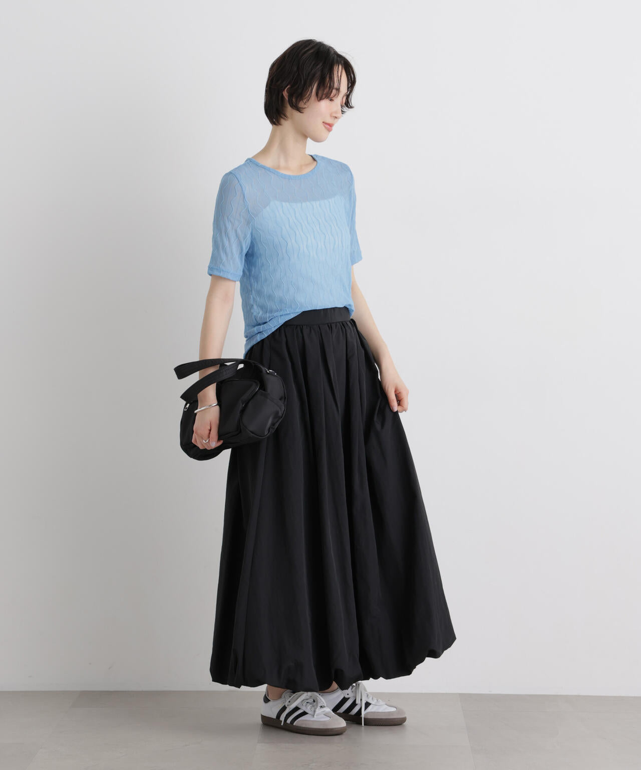 シアーカットクルーネックトップス