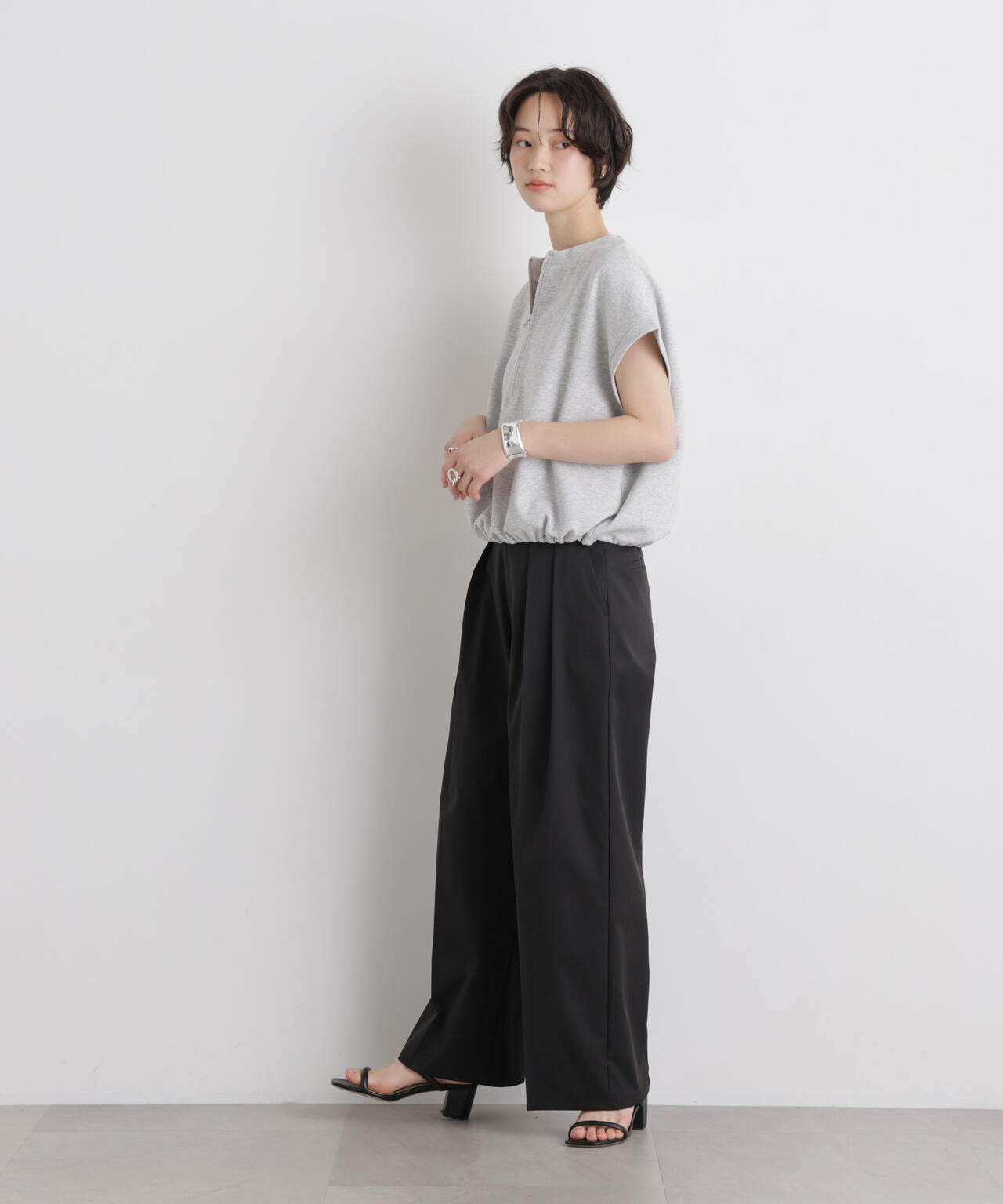 エバークリース加工タックワイドセンタープレスパンツ