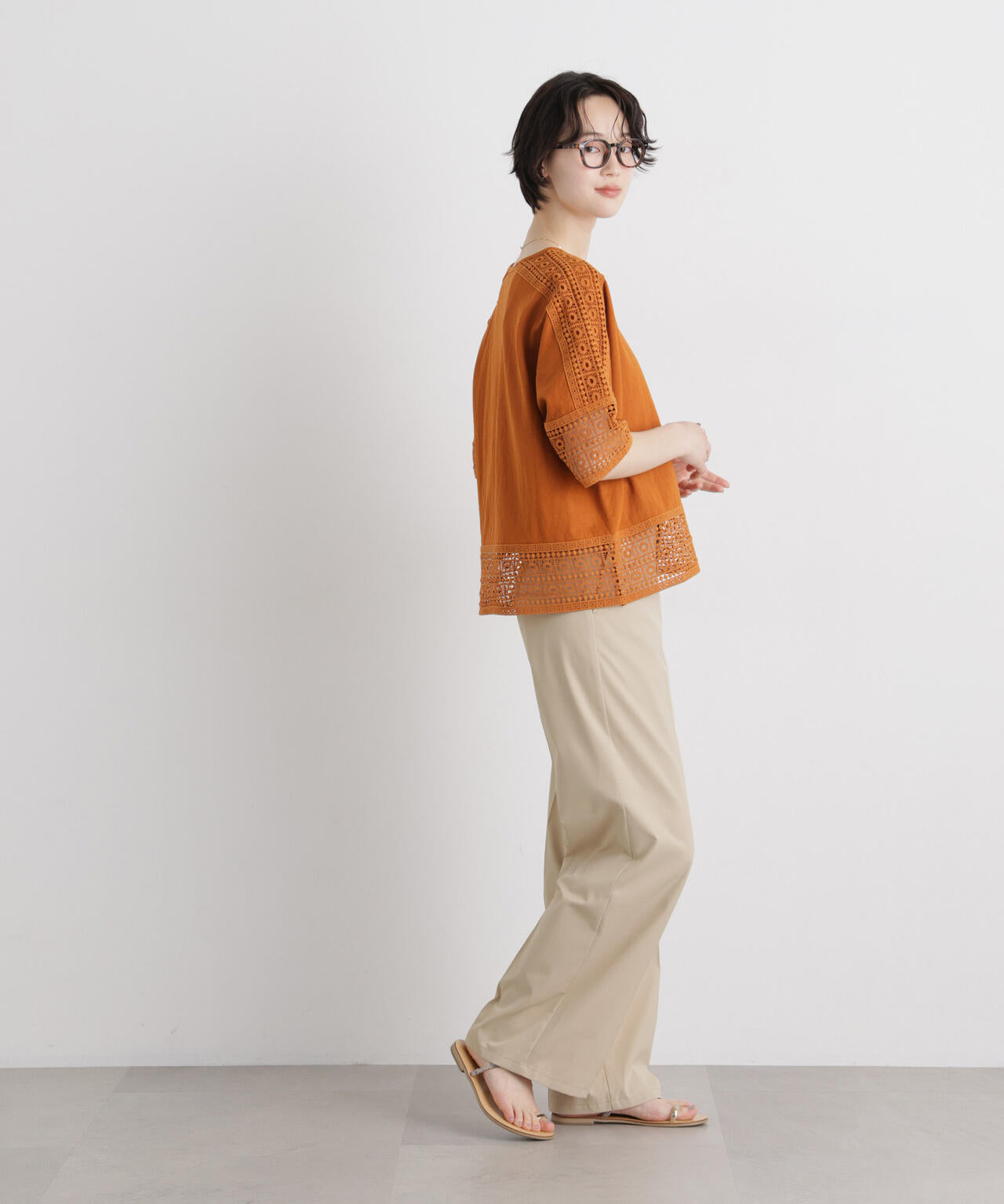 エバークリース加工ストレートセンタープレスパンツ