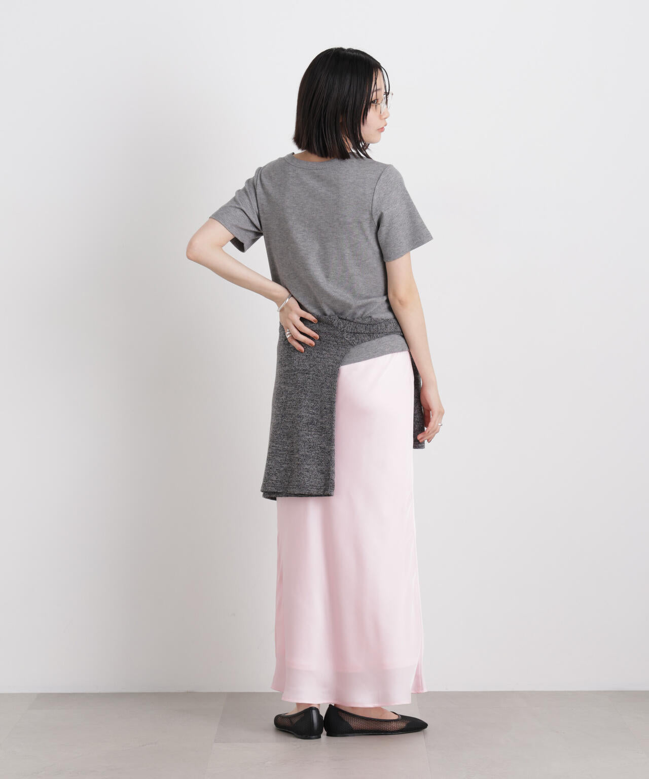 シアーサテンマキシスカート