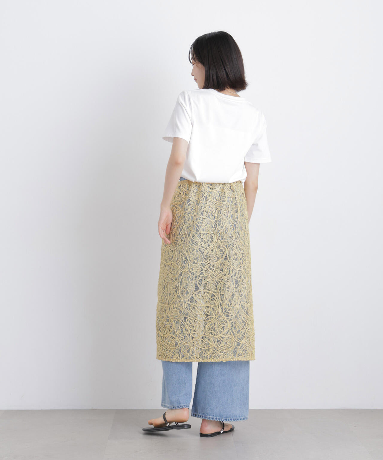 刺繍レースラップスカート