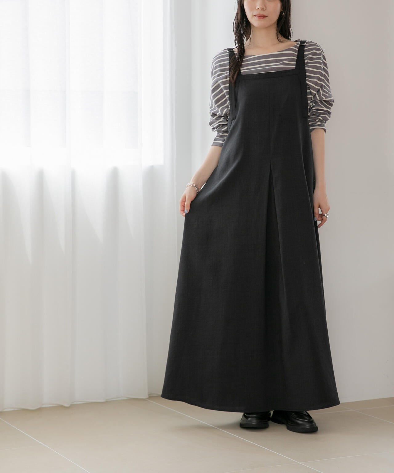 WEB限定/多機能素材 前後2wayショルダーストラップワンピース