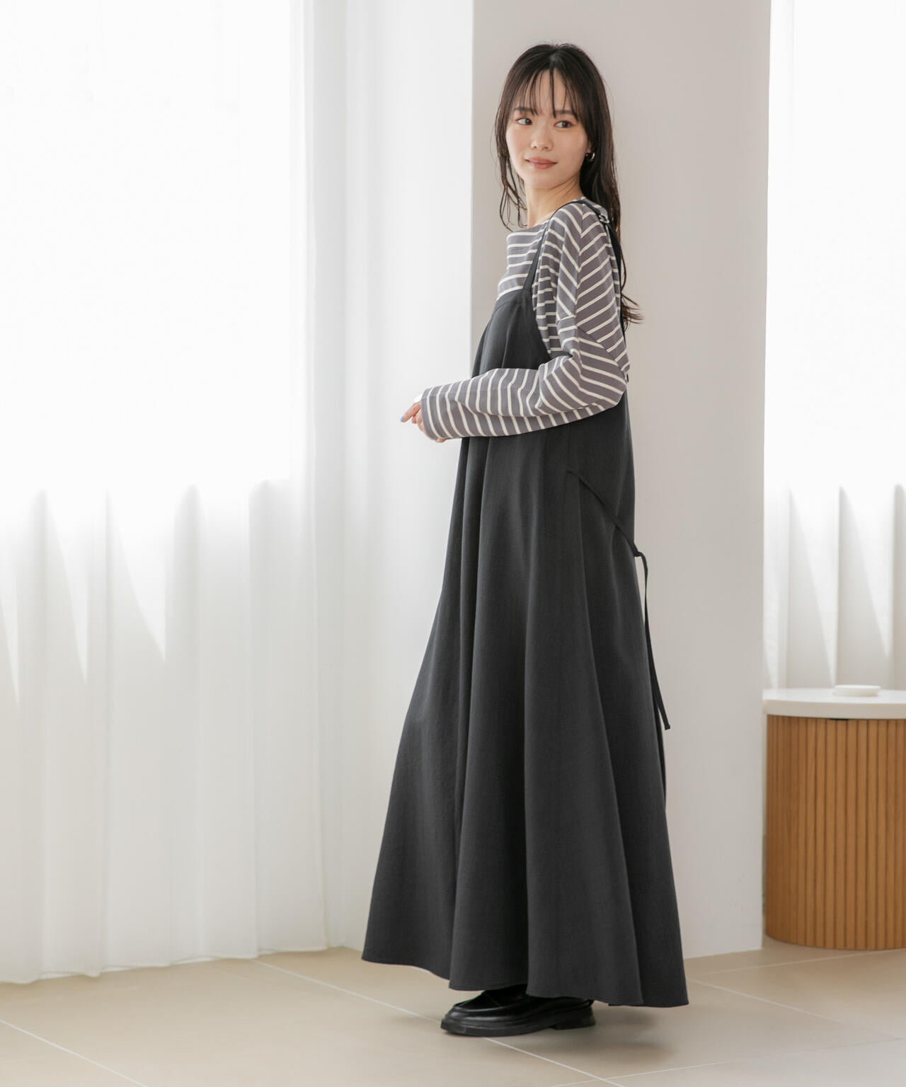 WEB限定/多機能素材 前後2wayショルダーストラップワンピース