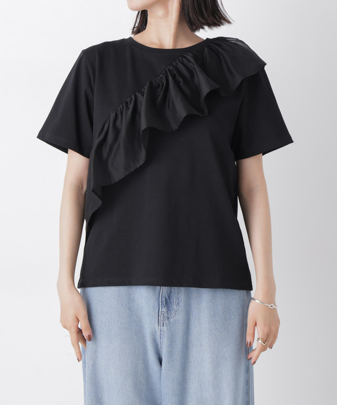 アシンメトリーフリル異素材コンビTシャツ