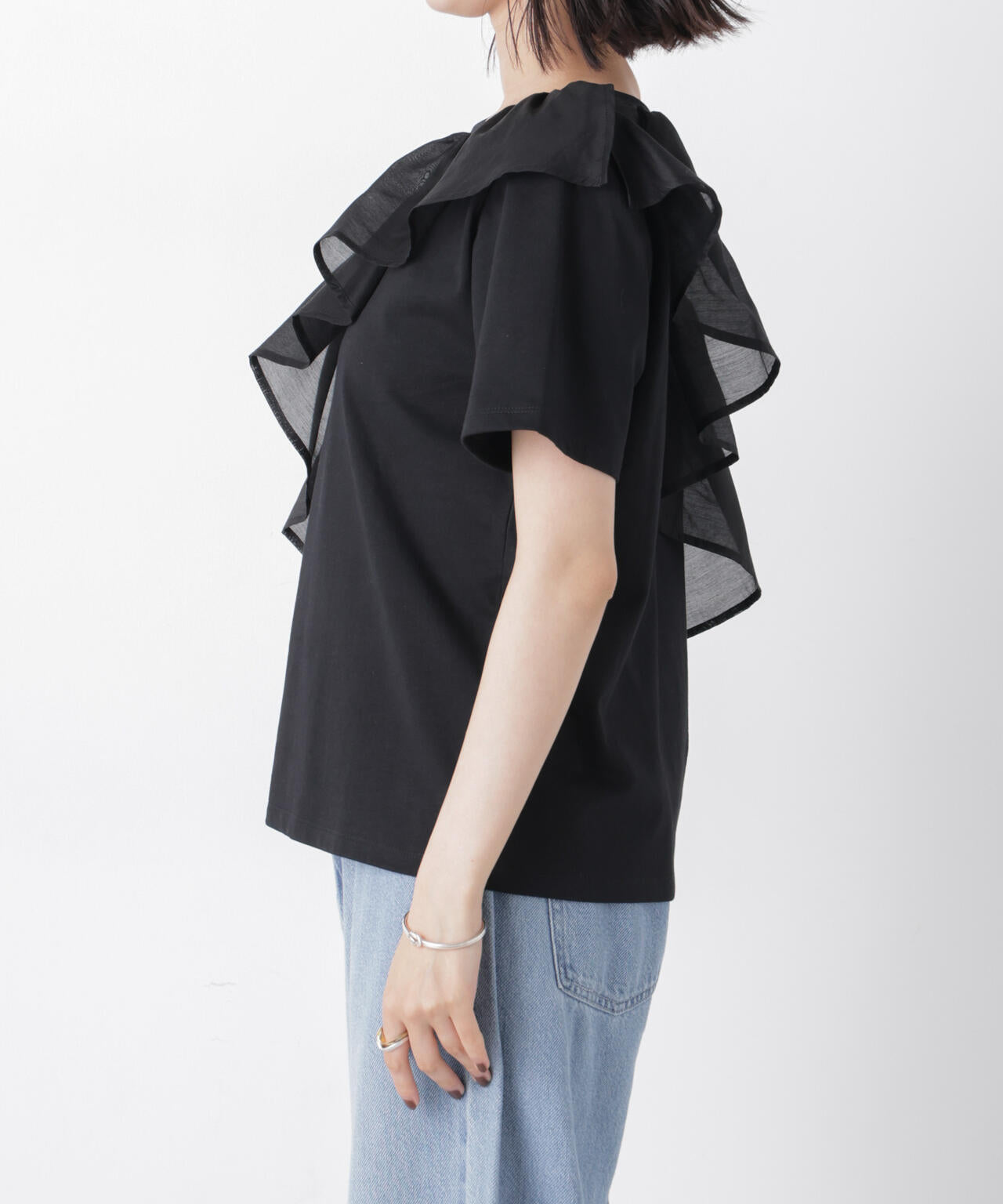 アシンメトリーフリル異素材コンビTシャツ