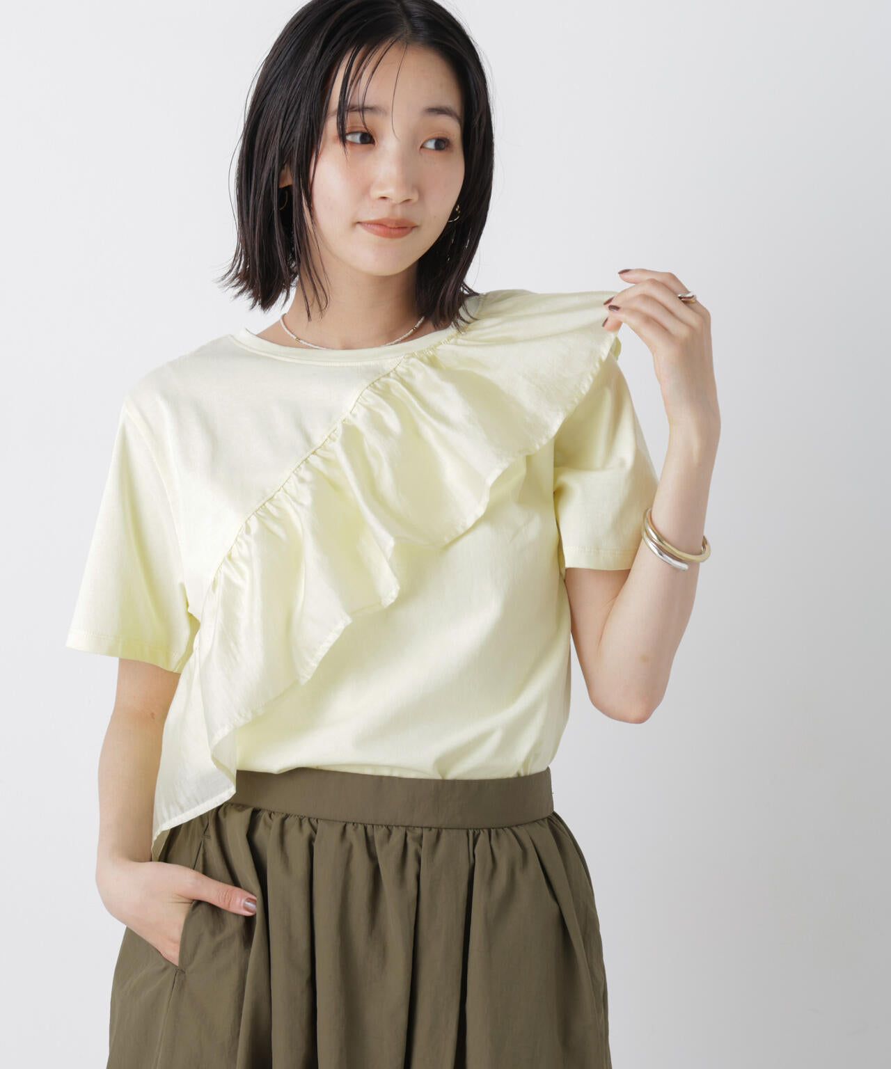 アシンメトリーフリル異素材コンビTシャツ
