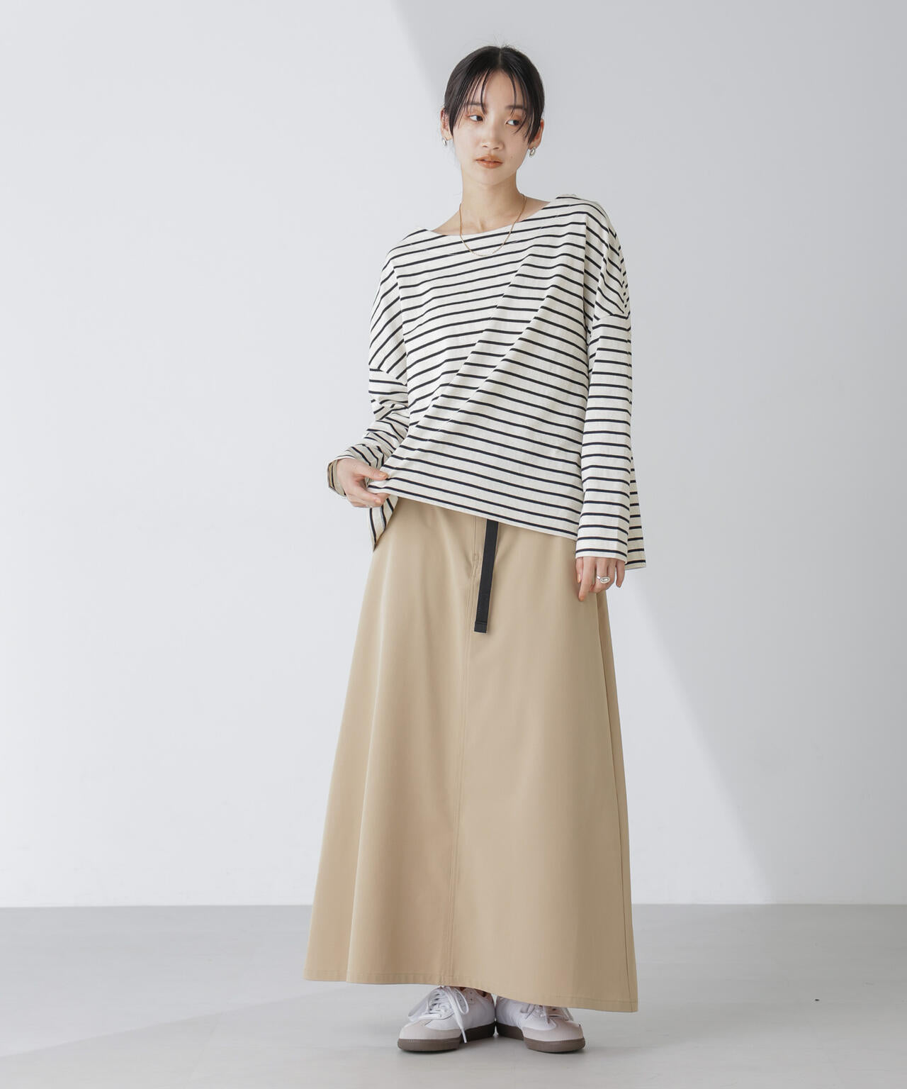 WEB限定/ボーダーワイドドロップトップス