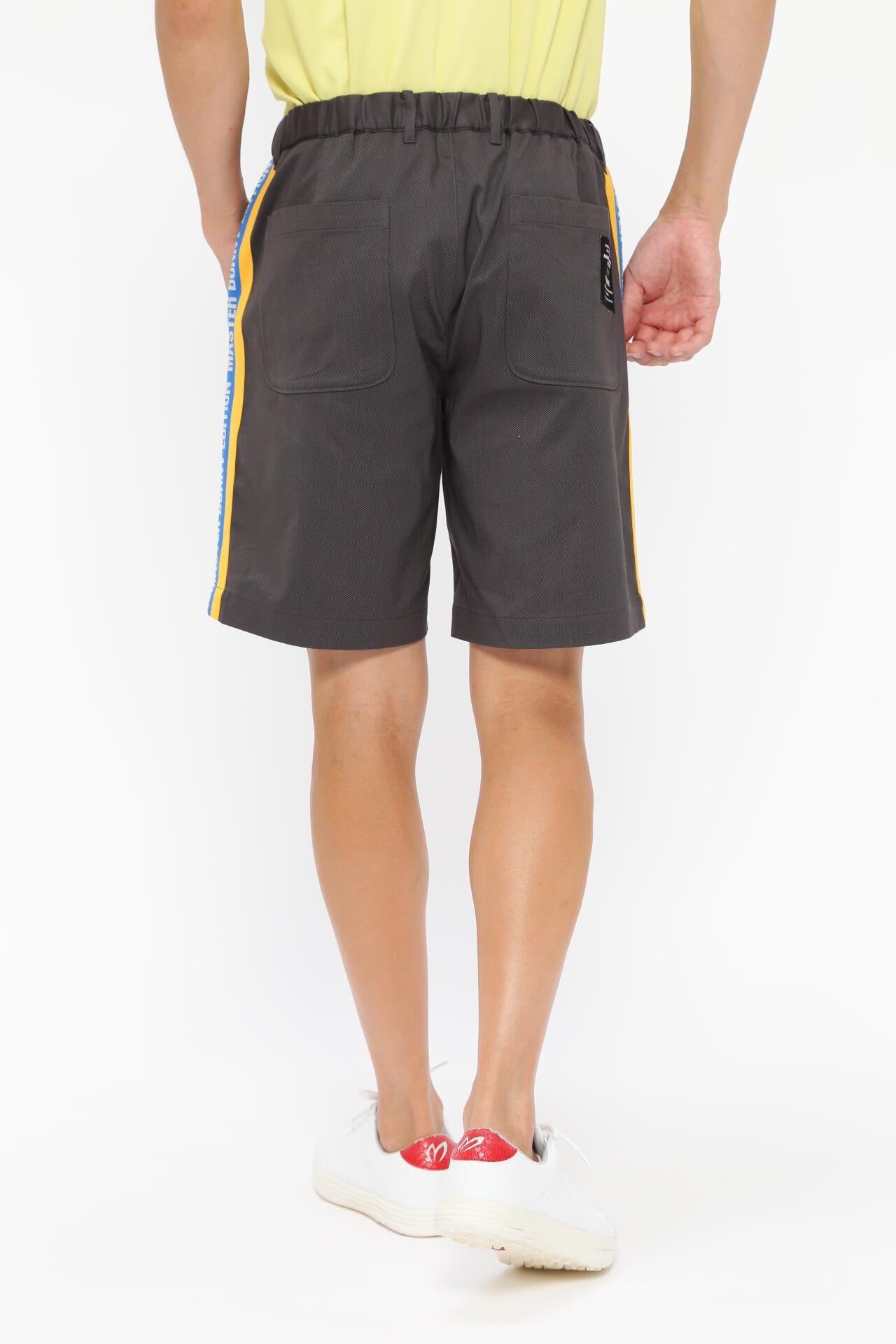 レトロレンジシャークスキンストレッチショートパンツ