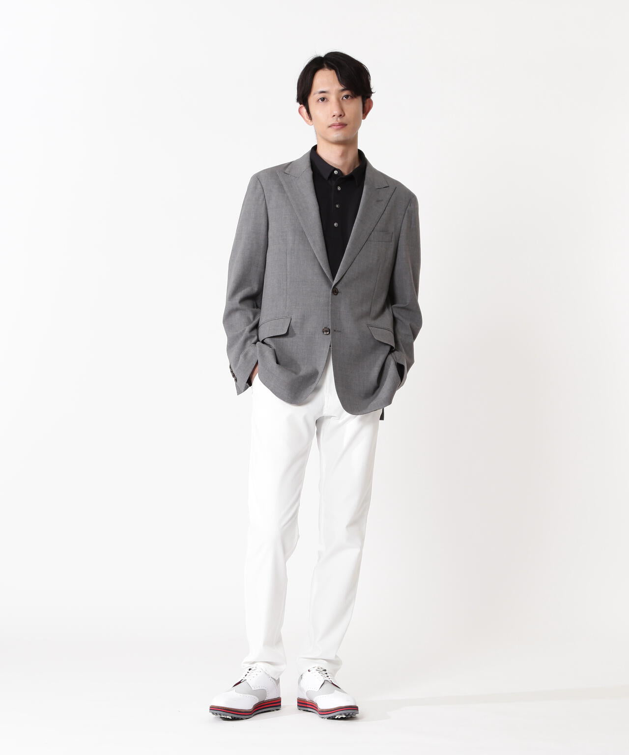 H:182cm/C:93/W:77/H:91 着用サイズ：5