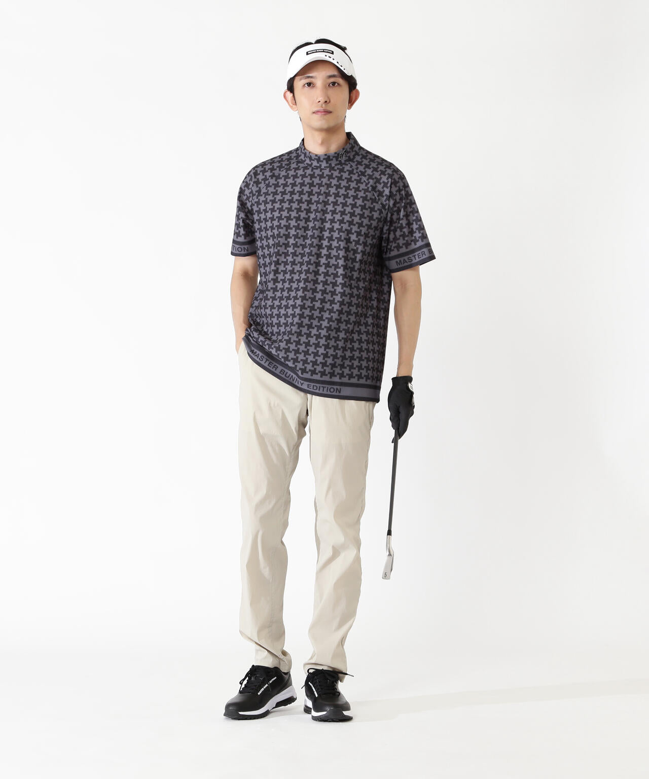 H:182cm/C:93/W:77/H:91 着用サイズ：5