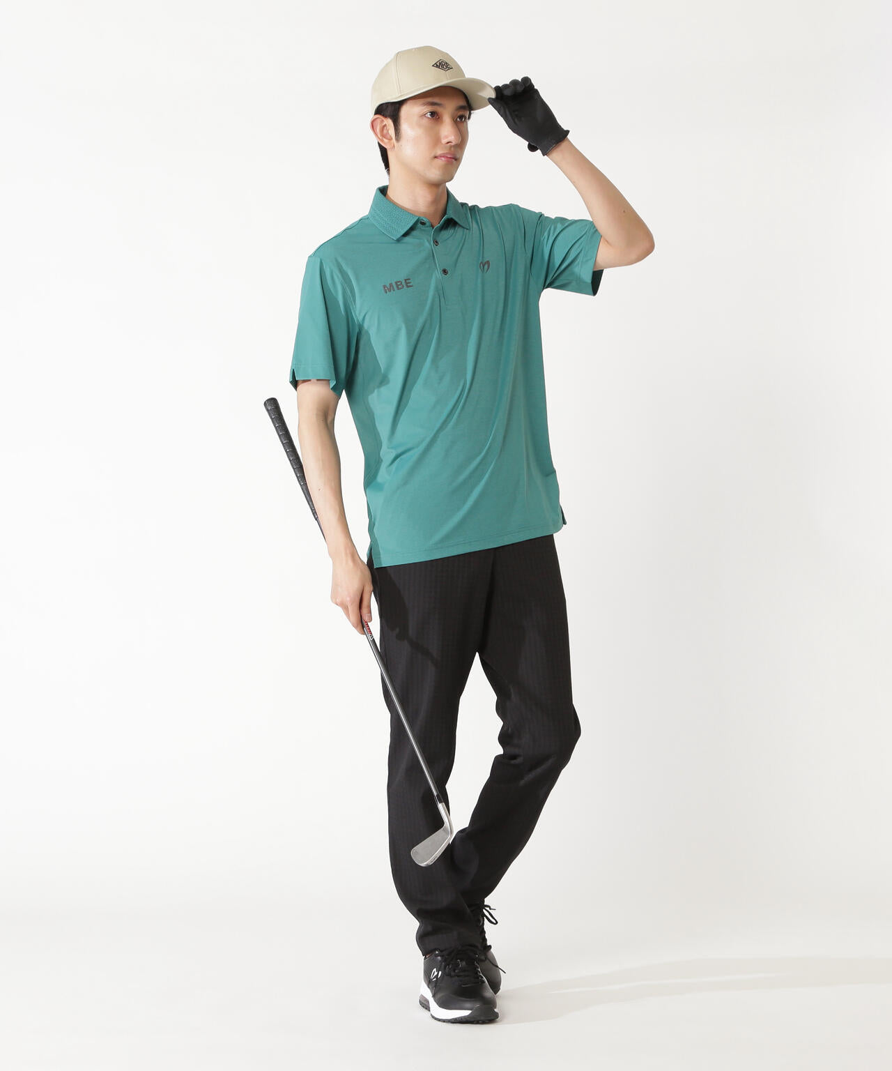H:182cm/C:93/W:77/H:91 着用サイズ：5