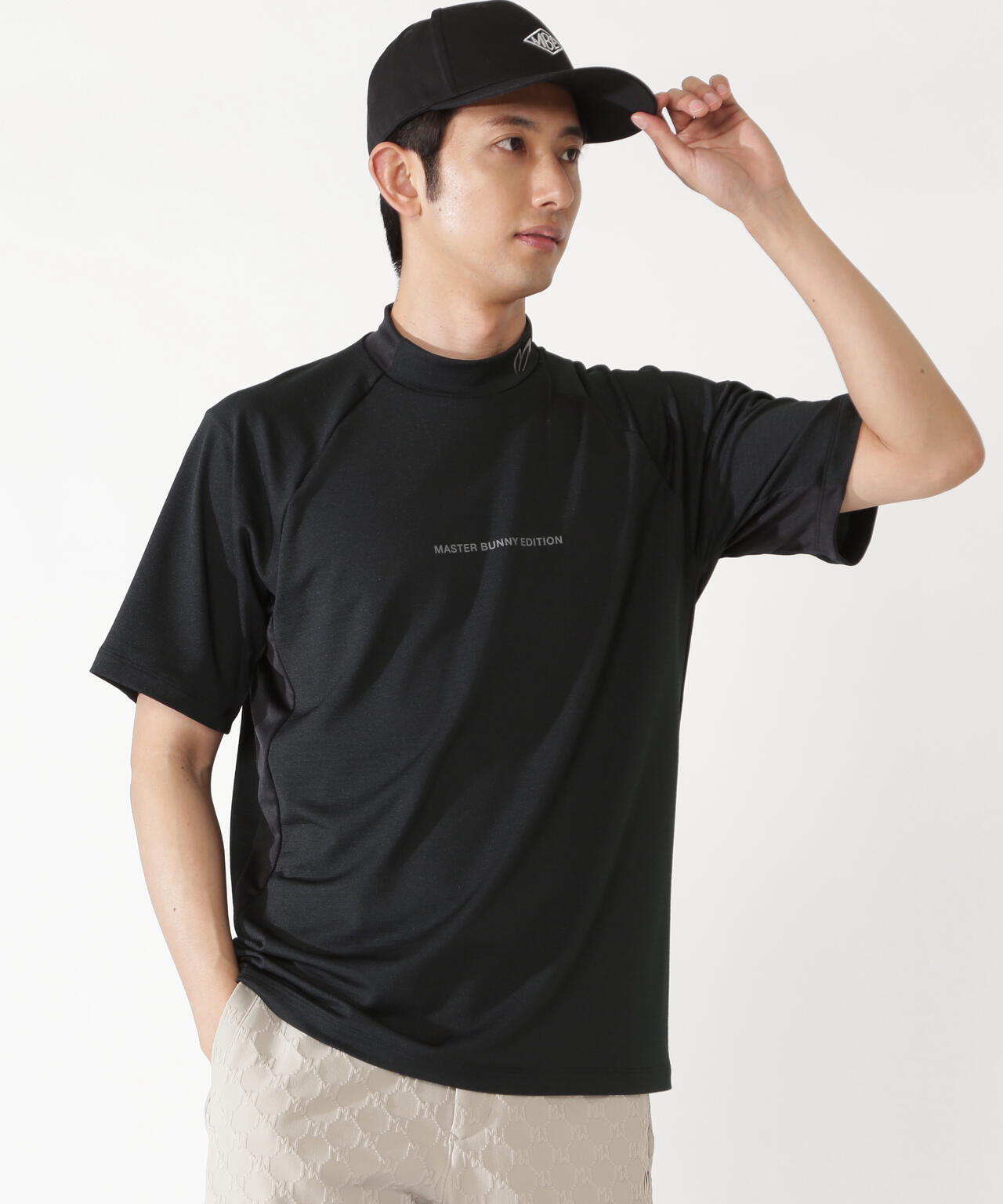 H:182cm/C:93/W:77/H:91 着用サイズ：5