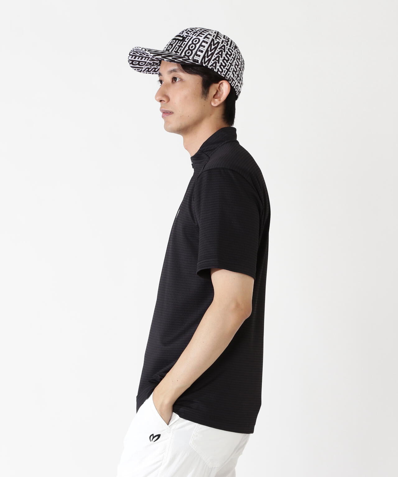 H:182cm/C:93/W:77/H:91 着用サイズ：5