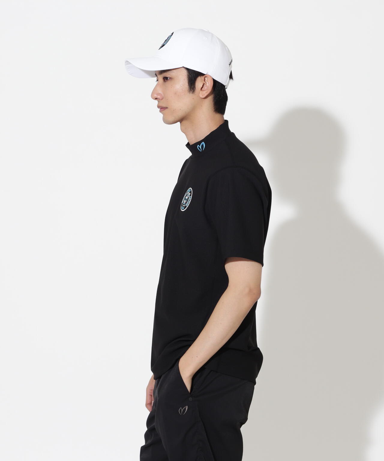 H:182cm/C:93/W:77/H:91 着用サイズ：5