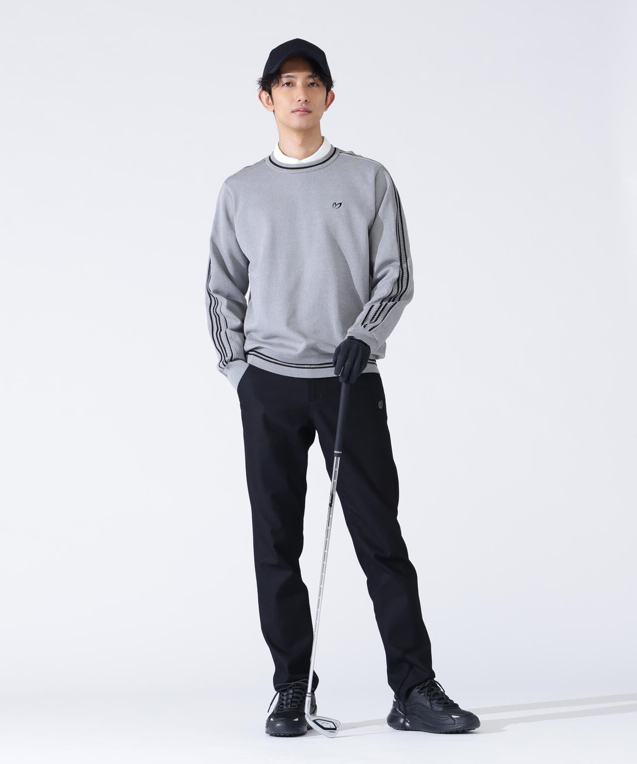 クルーネックニットプルオーバー
