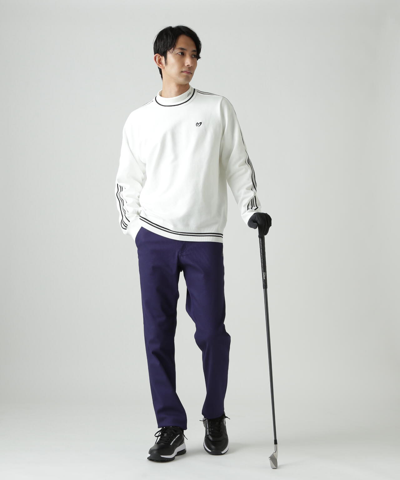 クルーネックニットプルオーバー