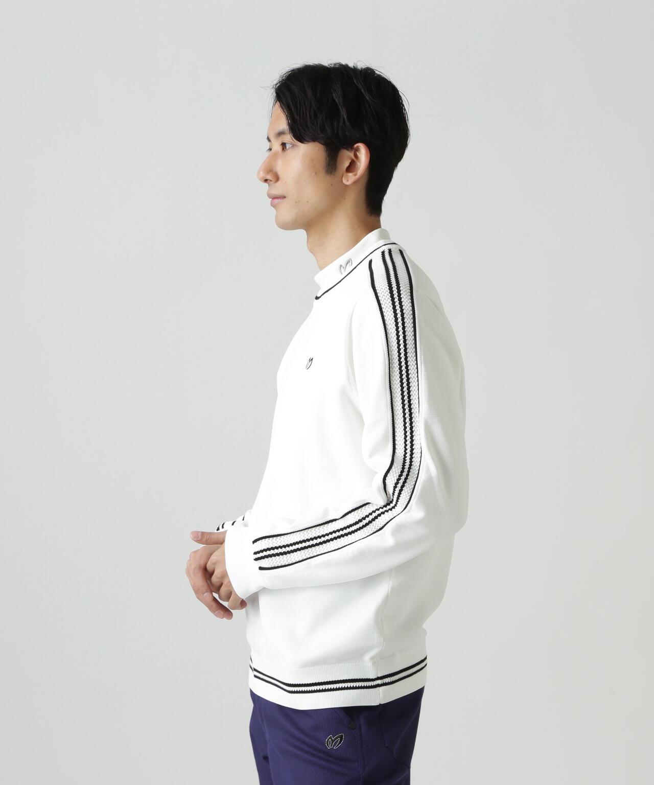 クルーネックニットプルオーバー