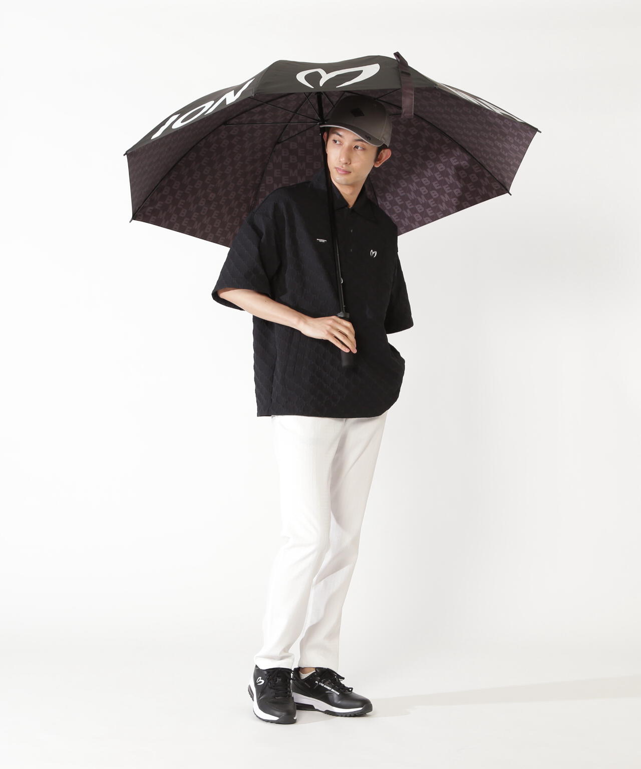 H:182cm/C:93/W:77/H:91