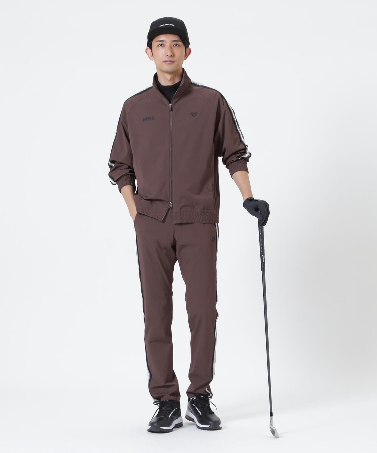 H:182cm/C:93/W:77/H:91 着用サイズ：5