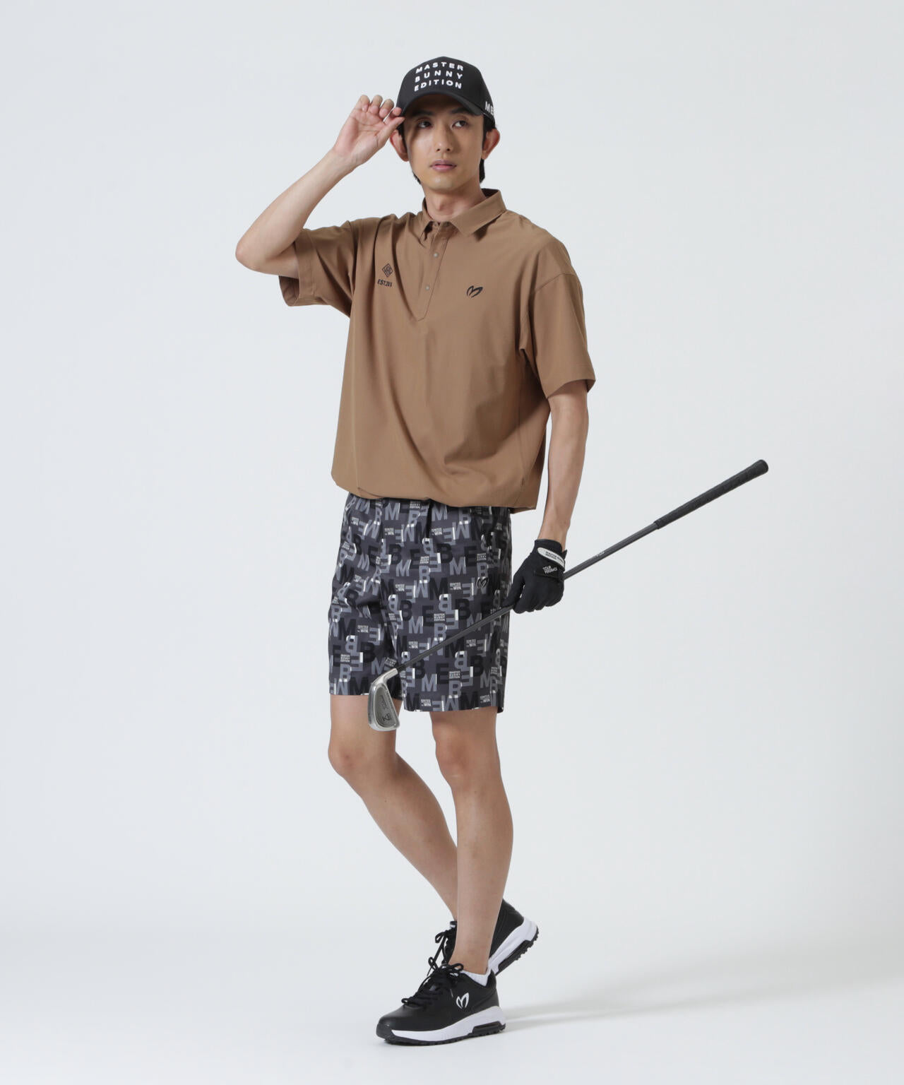H:182cm/C:93/W:77/H:91 着用サイズ：5