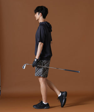 H:182cm/C:93/W:77/H:91 着用サイズ：5