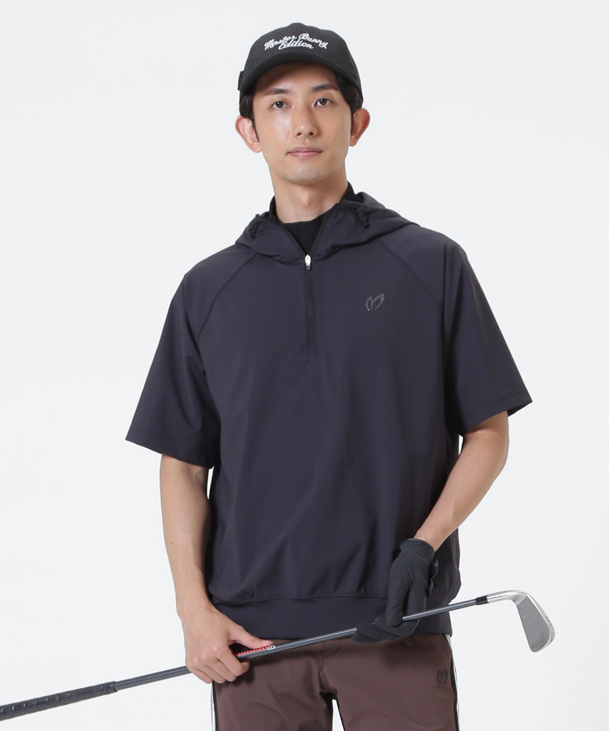 H:182cm/C:93/W:77/H:91 着用サイズ：5