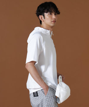 H:182cm/C:93/W:77/H:91 着用サイズ：5