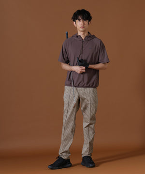 H:182cm/C:93/W:77/H:91 着用サイズ：5