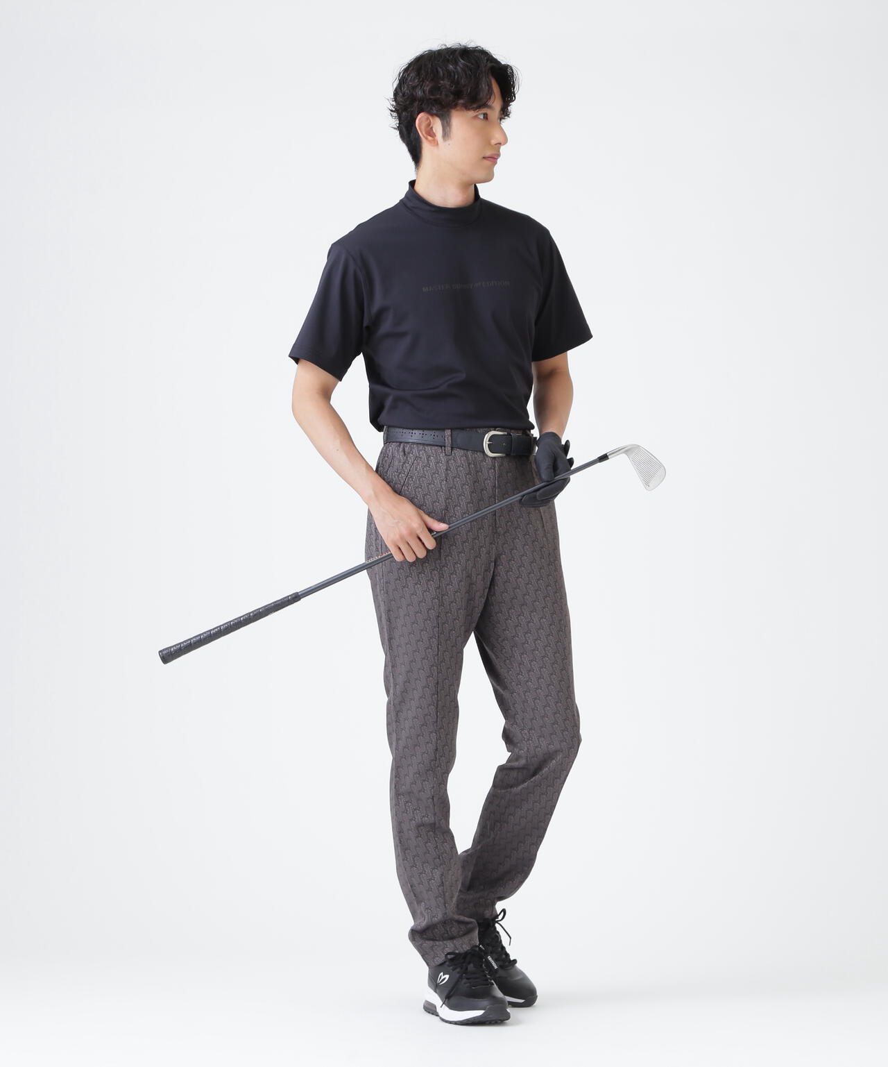 H:182cm/C:93/W:77/H:91 着用サイズ：5