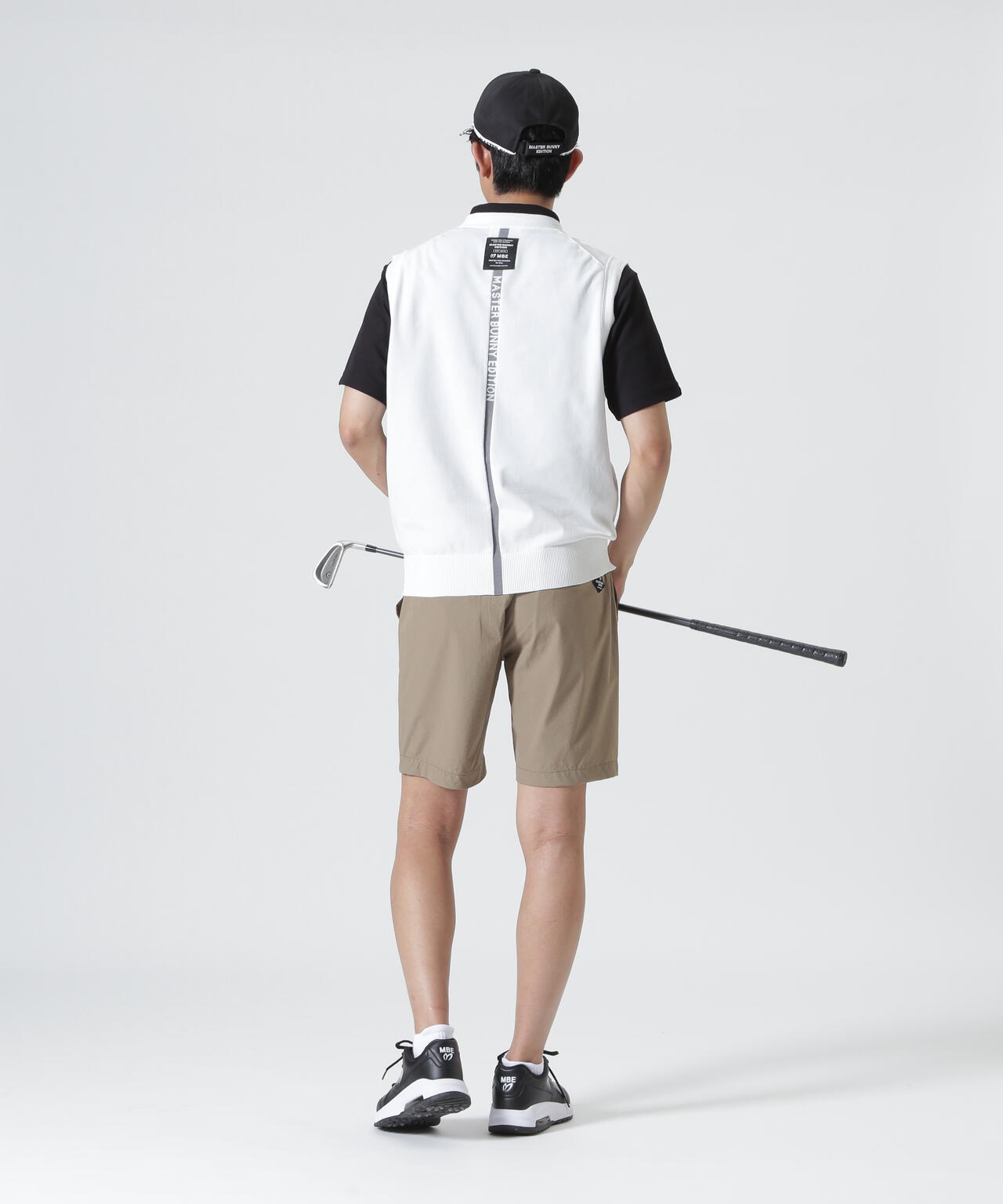 H:182cm/C:93/W:77/H:91 着用サイズ：5