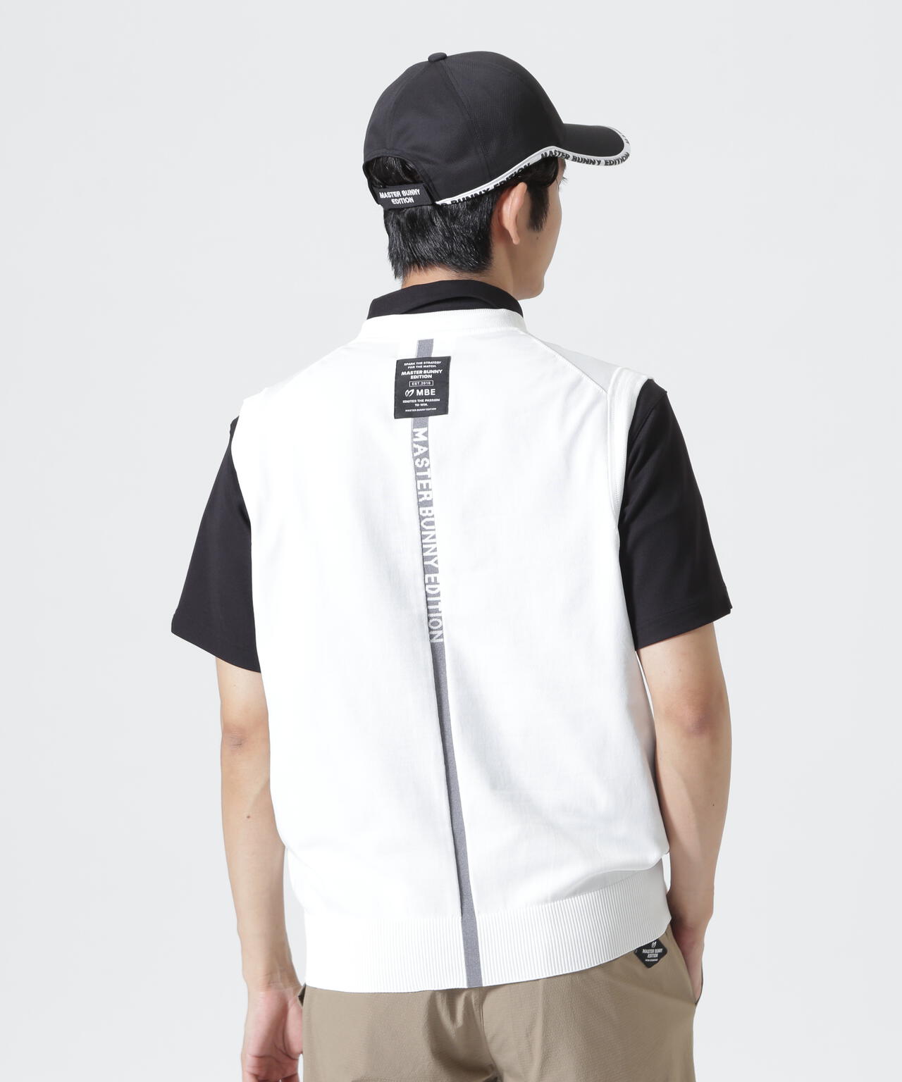 H:182cm/C:93/W:77/H:91 着用サイズ：5