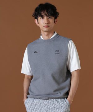 H:182cm/C:93/W:77/H:91 着用サイズ：5