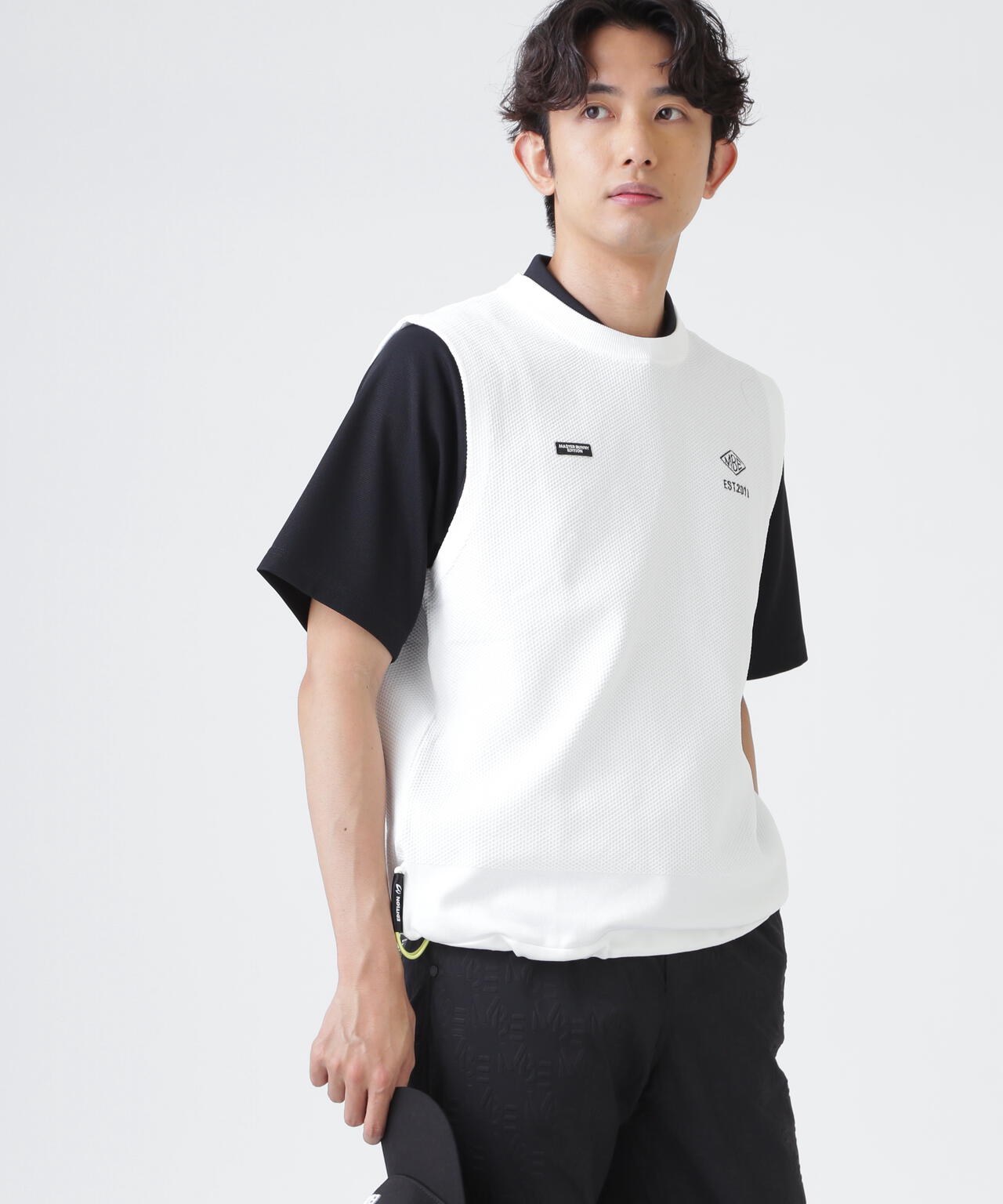 H:182cm/C:93/W:77/H:91 着用サイズ：5