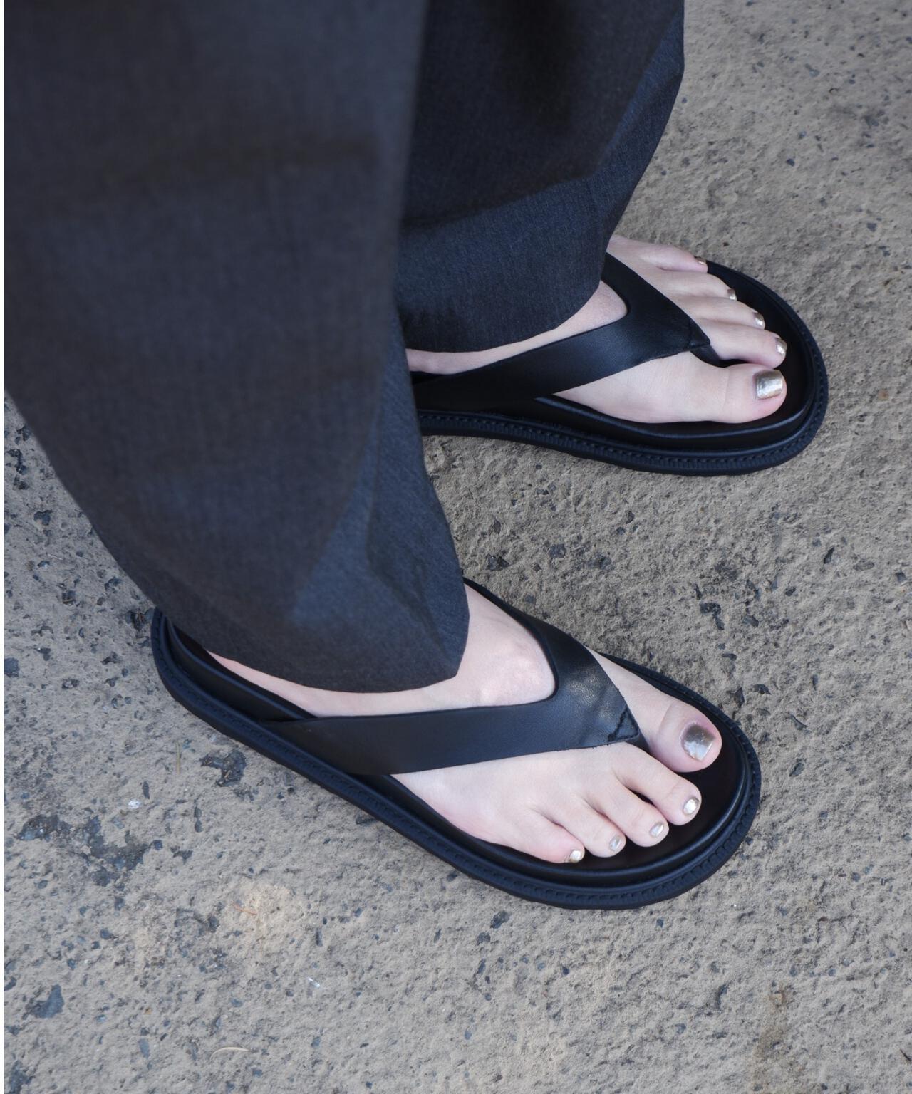 CAMINANDO/カミナンド　 THONG SLIDES トングスライド