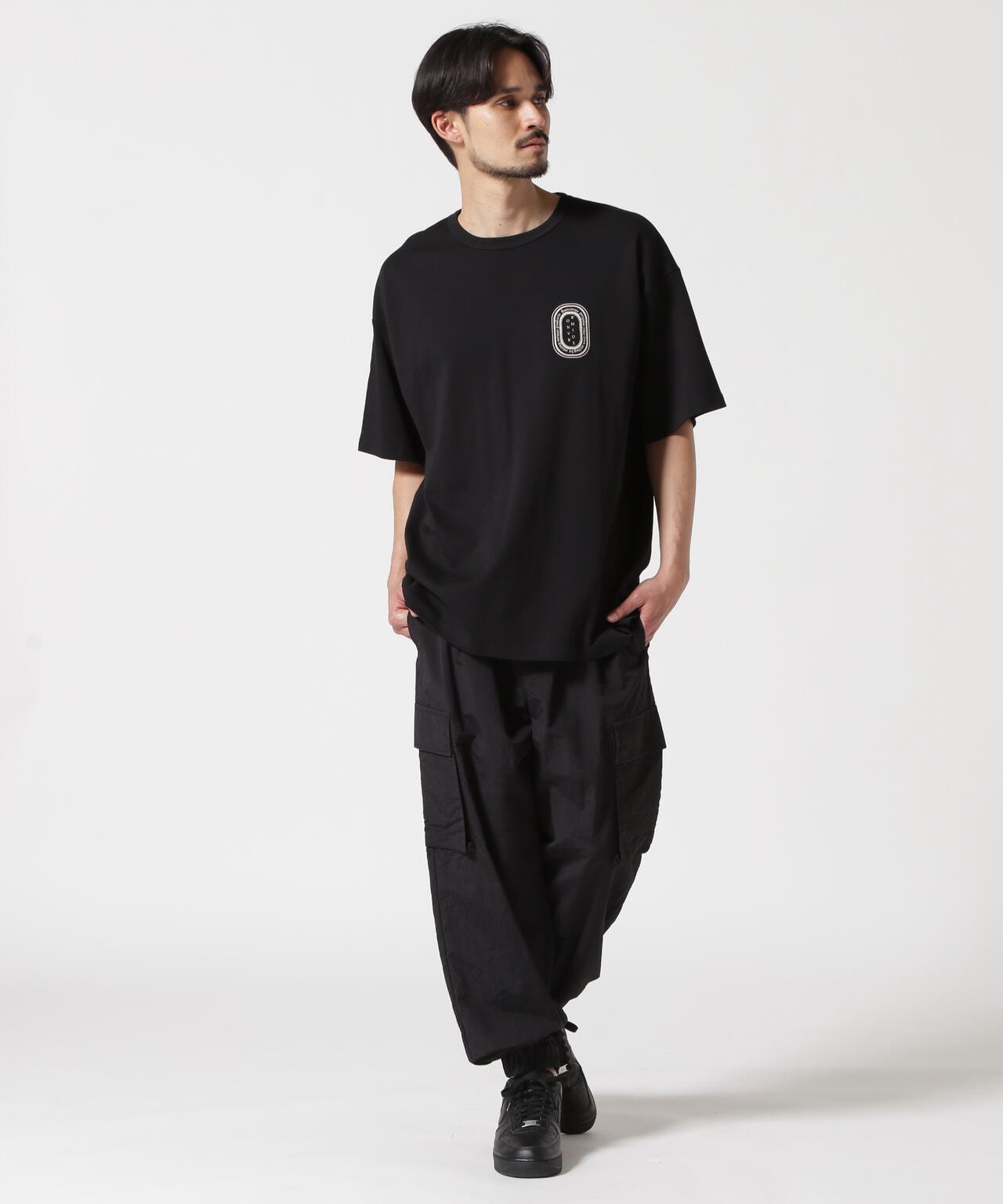 B omnivore/ビーオムニボー  LOGO S/S Tee