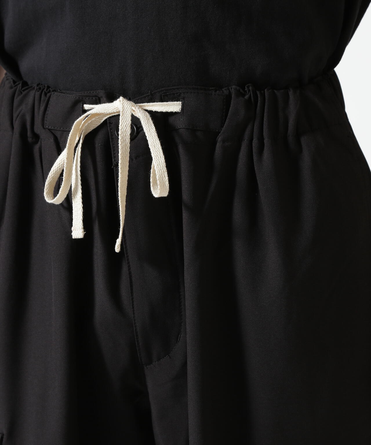 B omnivore/ビーオムニボー  STRETCH POLYESTER CARGO PANTS