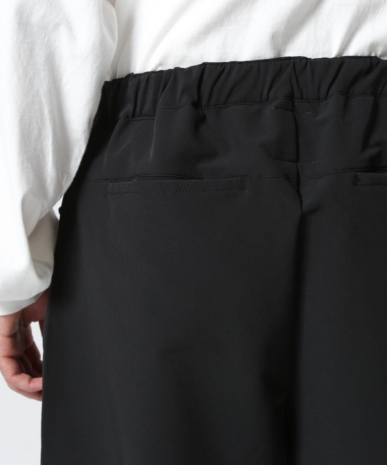 B omnivore  STRETCH POLYESTER BALLOON TACK PANTS