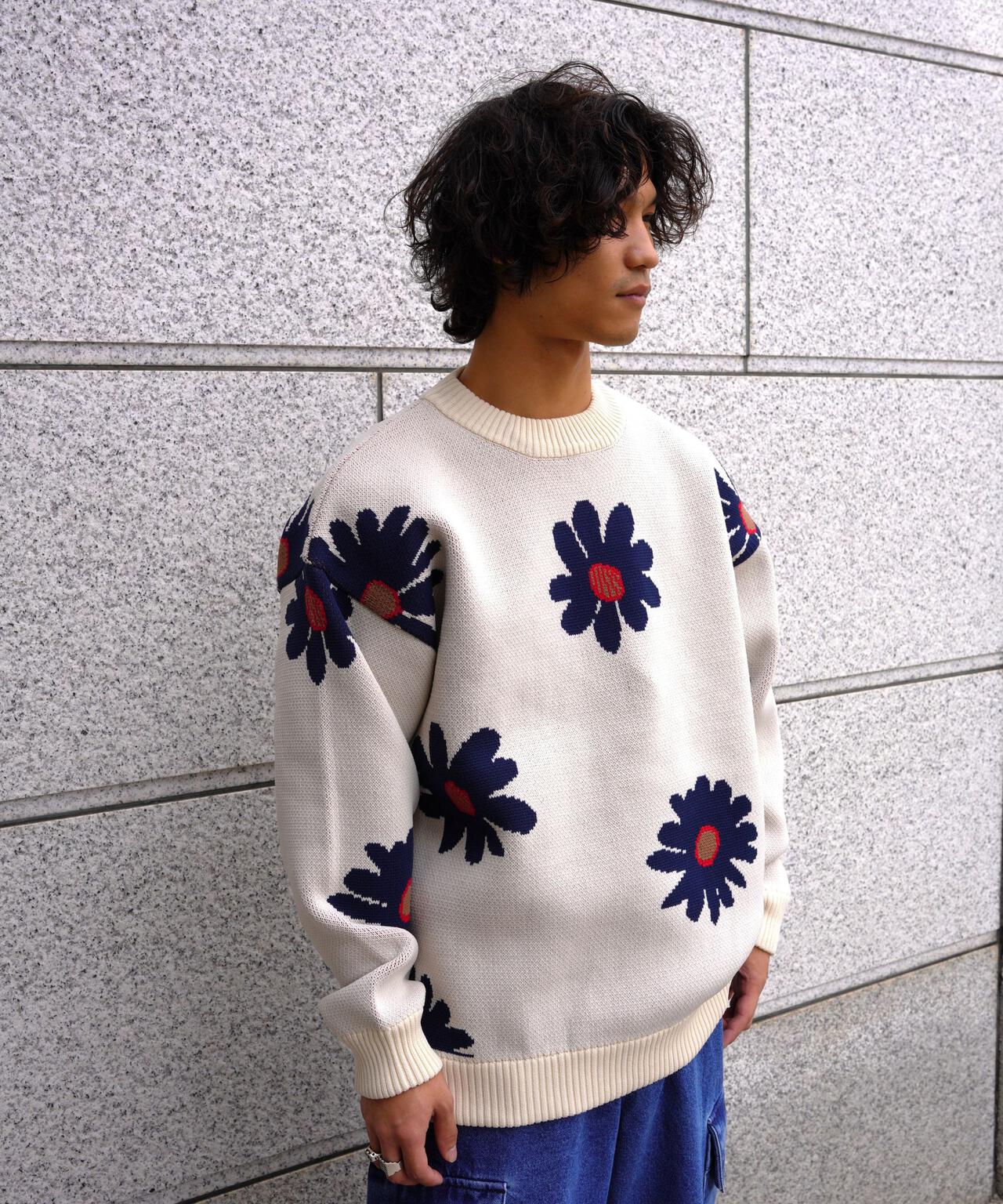 B omnivore/ビーオムニボー　FLOWER KNIT TOP