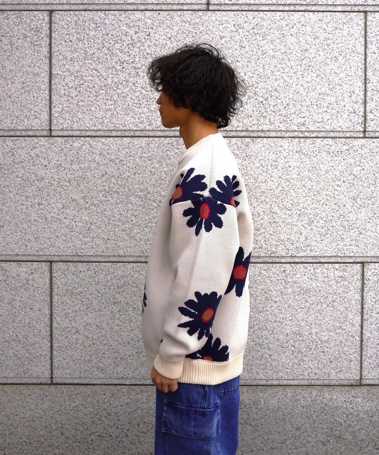 B omnivore/ビーオムニボー　FLOWER KNIT TOP