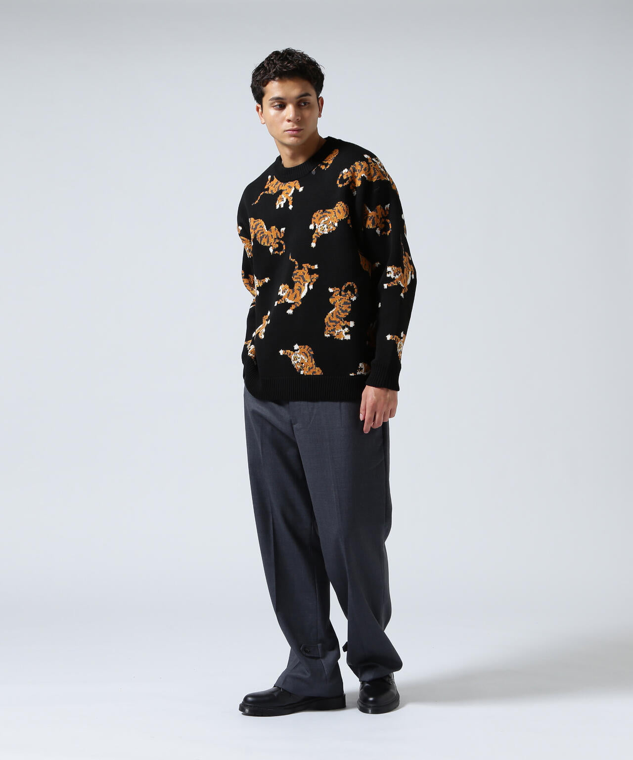 B omnivore/ビーオムニボー　TIGER KNIT TOP