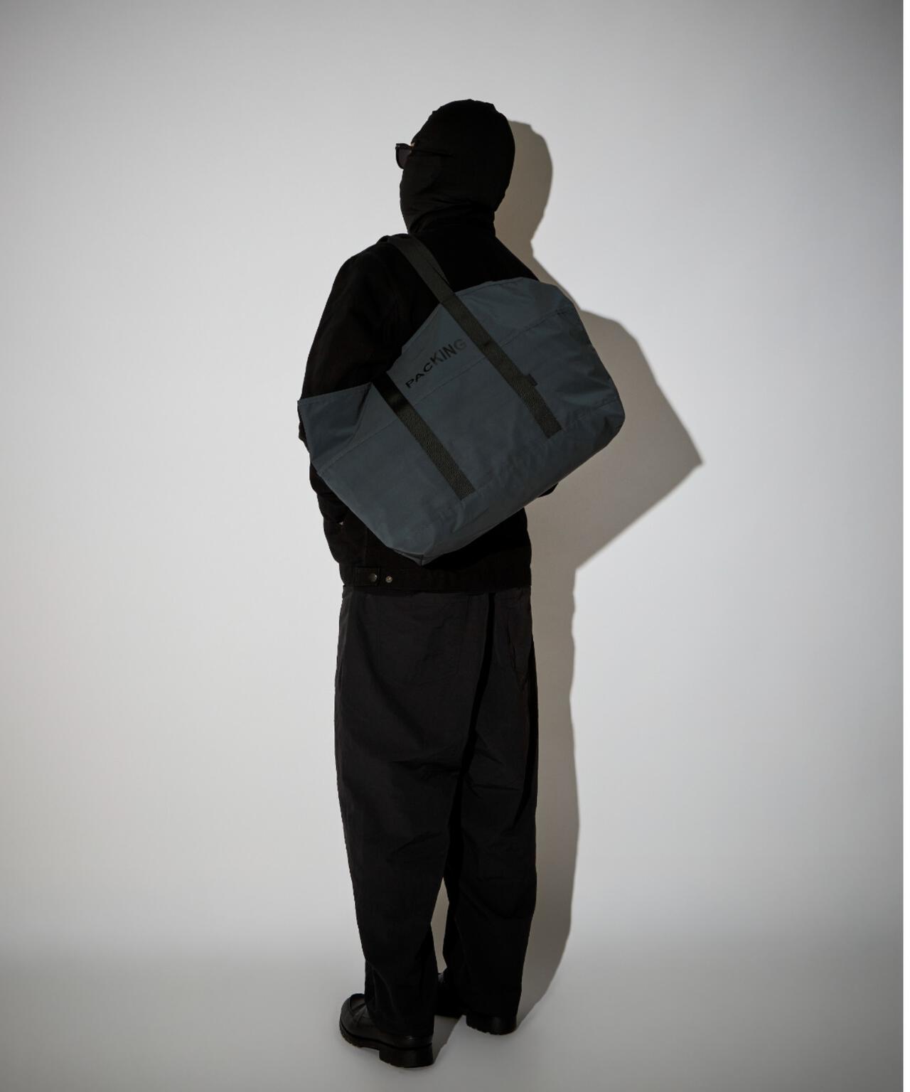 PACKING/パッキング　BLACK REFLECTIVE TOTE
