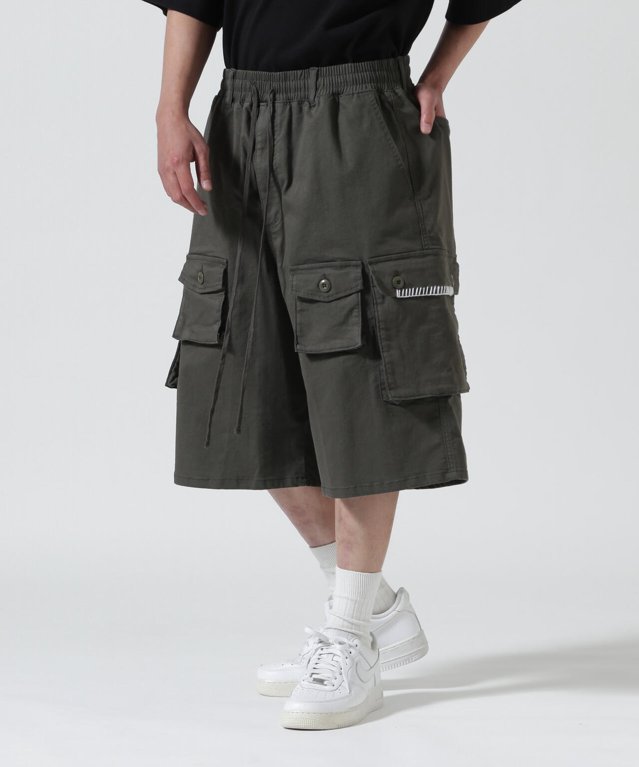 B omnivore/ビーオムニボー　HAND STITCH CARGO SHORTS