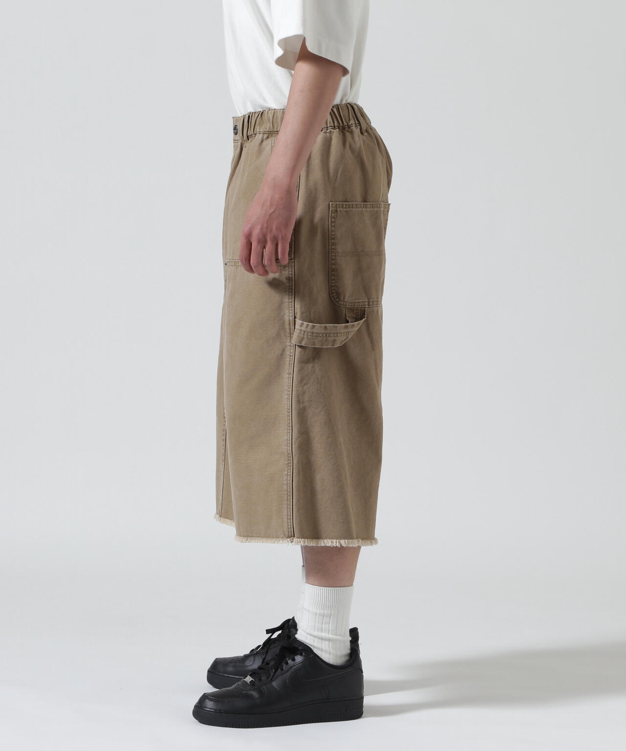 Height 178  Chest 92  Waist 76  hips 95  Shoes 27.0 着用サイズ：L