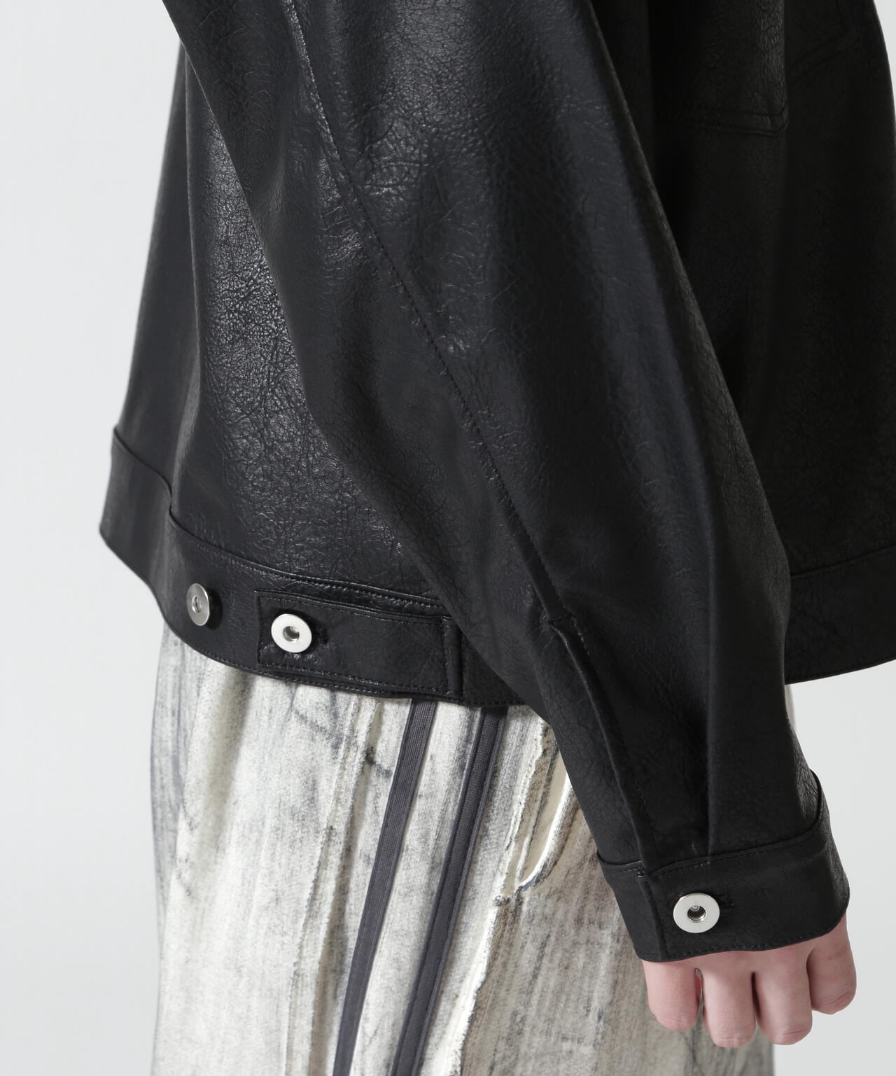 B omnivore/ビーオムニボー　FAUX LEATHER BLOUSON
