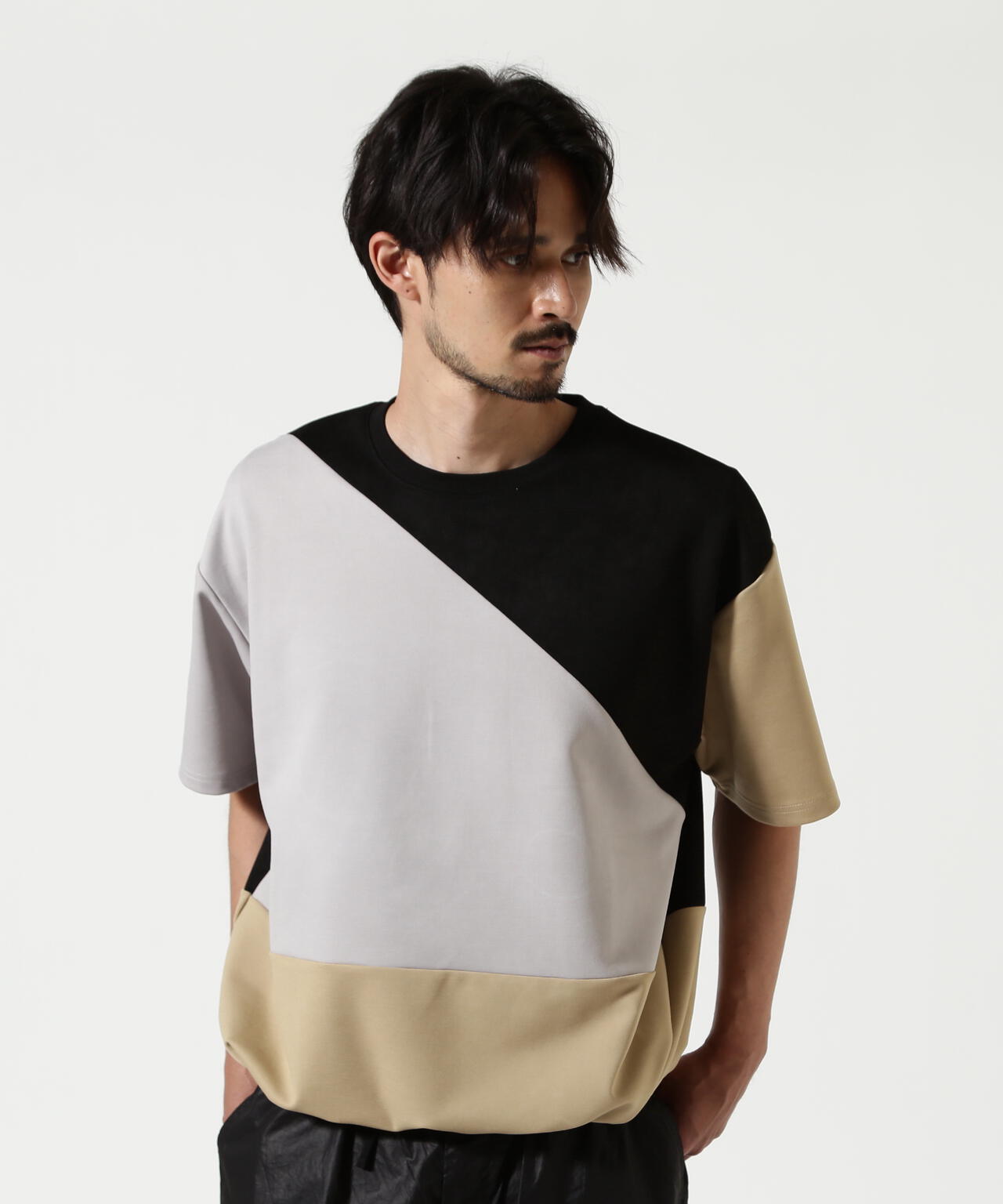 B omnivore/ビーオムニボー　PANEL TEE パネル切り替えTEE