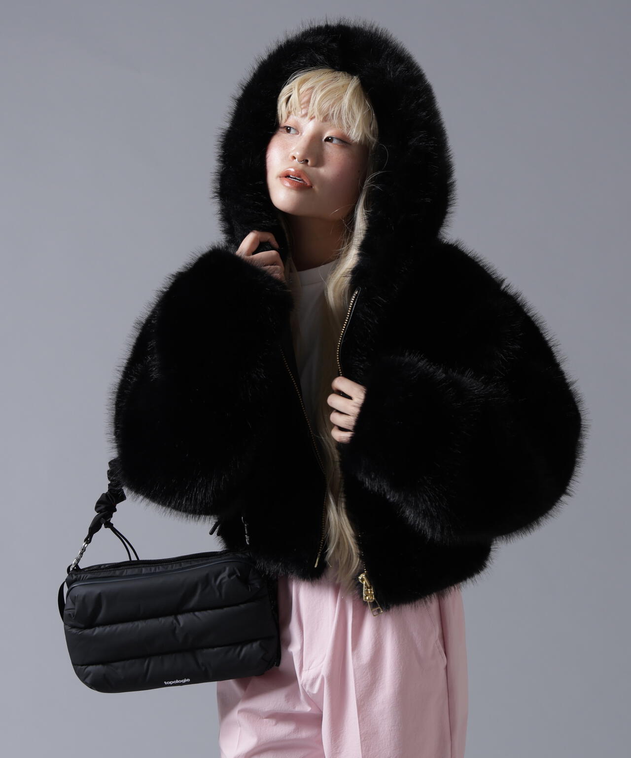 B omnivore/ビーオムニボー　ECO FUR HOOD BLOUSON