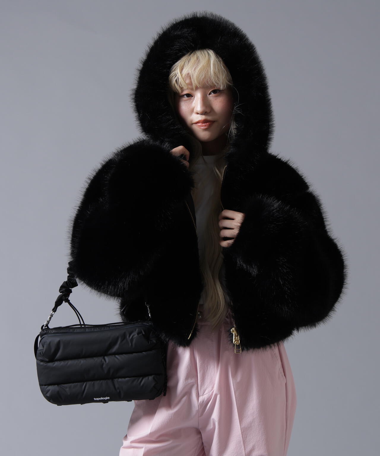 B omnivore/ビーオムニボー　ECO FUR HOOD BLOUSON