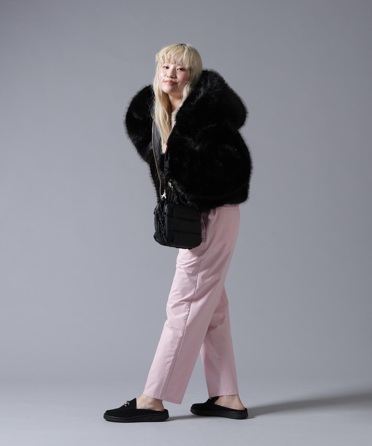 B omnivore/ビーオムニボー　ECO FUR HOOD BLOUSON
